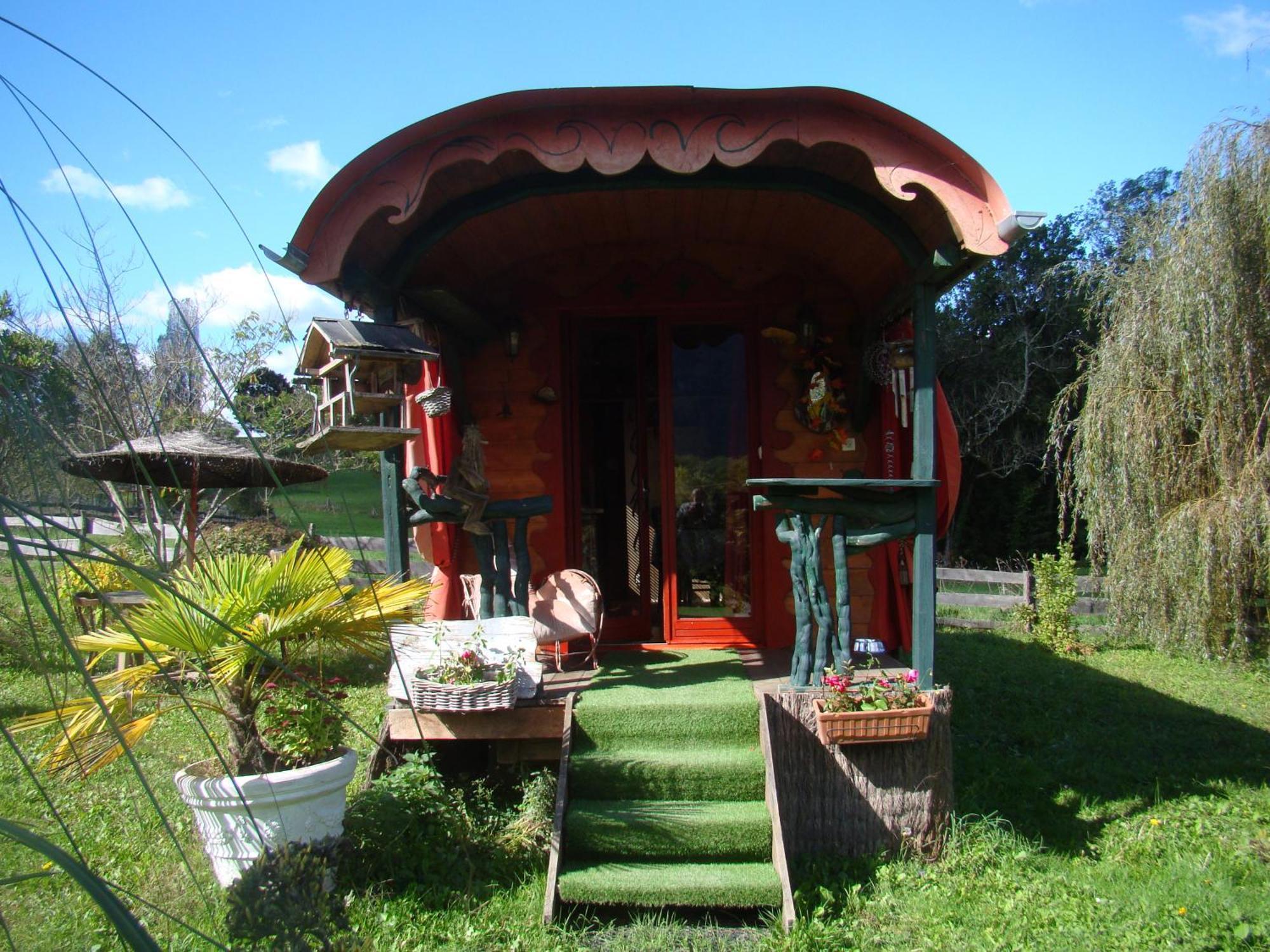 Les Patins A Roulottes Villa Yenne ภายนอก รูปภาพ